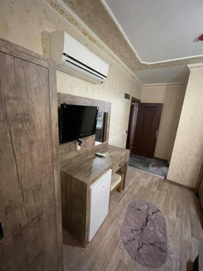 Oezguer Hotel Antalya Luaran gambar