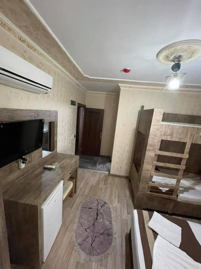Oezguer Hotel Antalya Luaran gambar