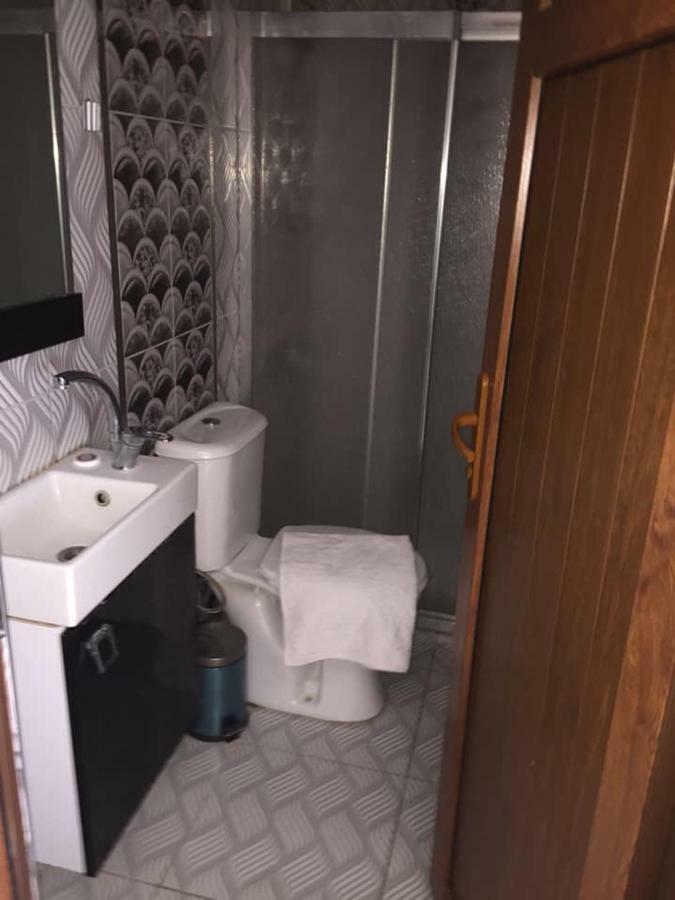 Oezguer Hotel Antalya Luaran gambar
